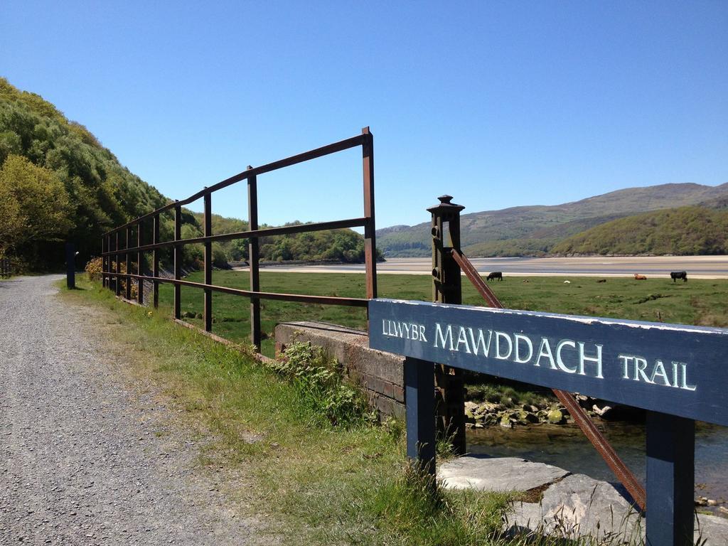דולגלאו Snowdonia Snug - Studio Style Accommodation מראה חיצוני תמונה